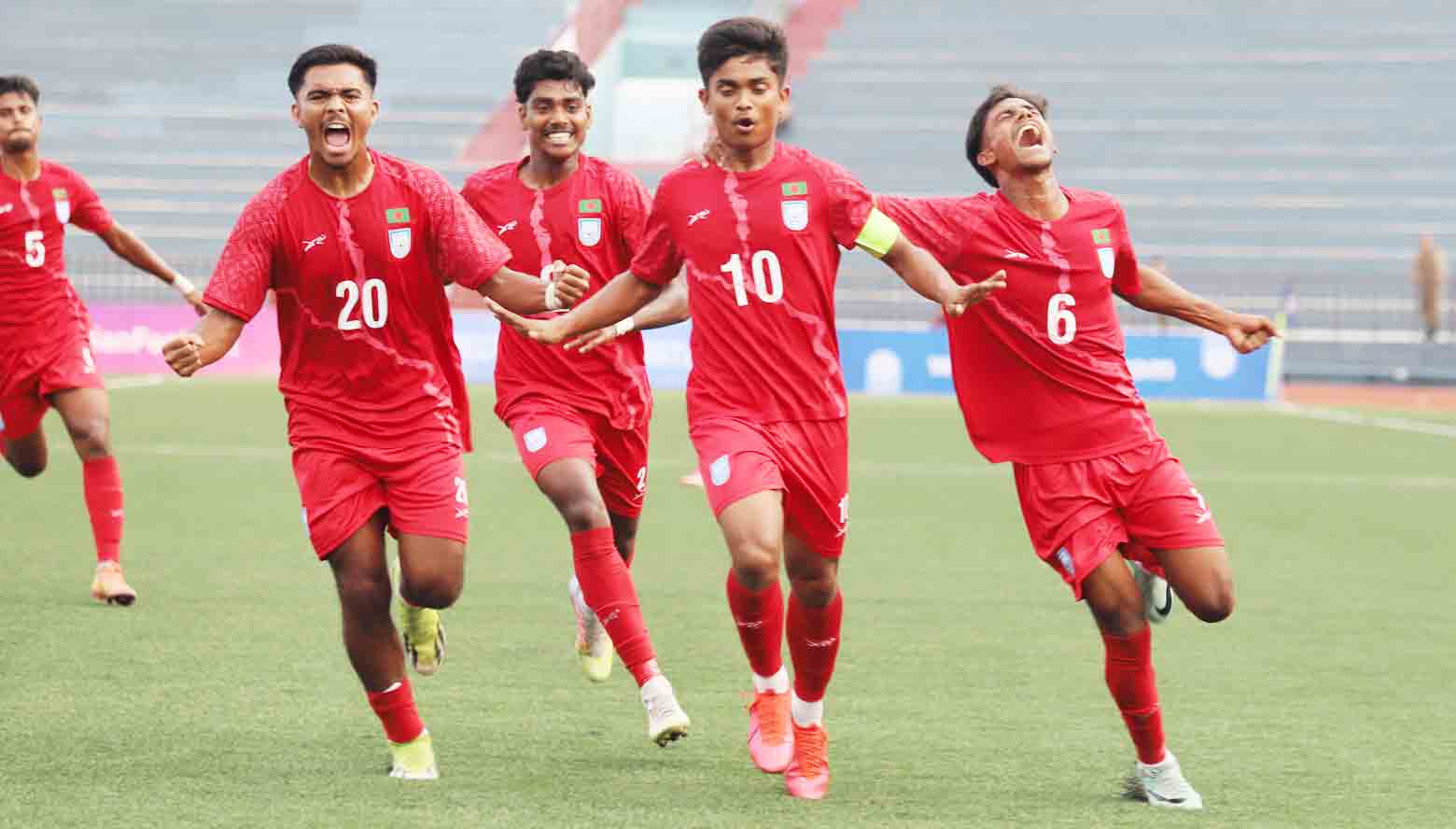 এগিয়ে থেকেও ড্র করল বাংলাদেশ