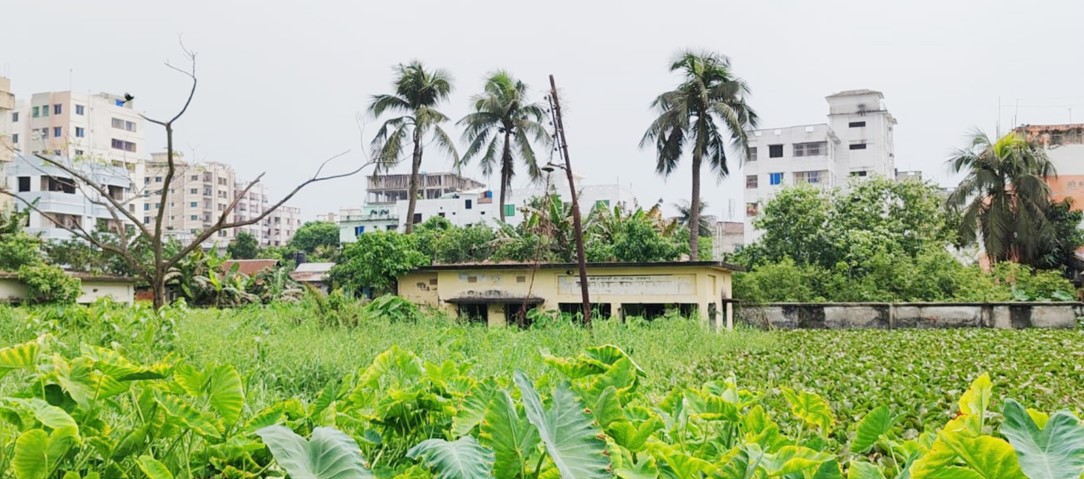  সিটি কর্পোরেশনের পানিতে  হাবুডুবু খাচ্ছে খাদ্যগুদাম 
