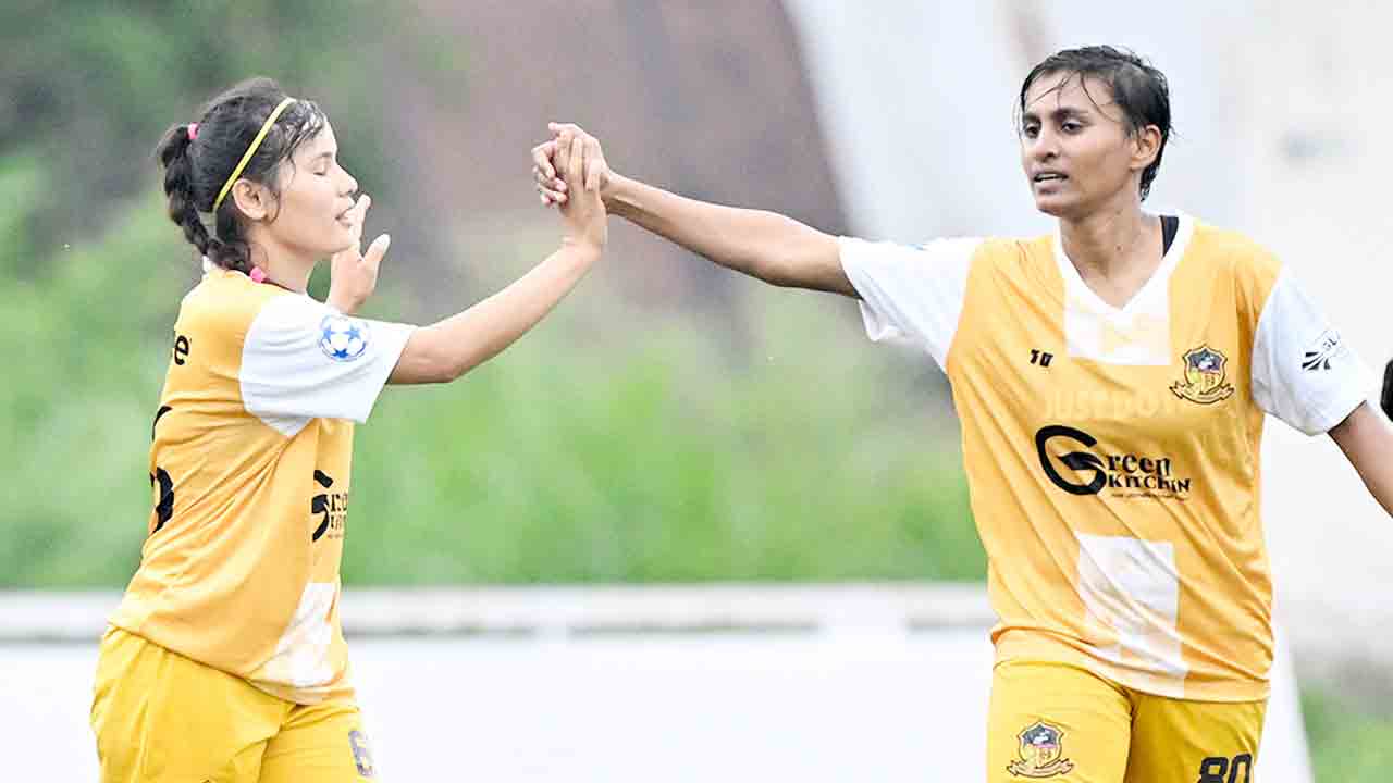 ২৮-০ গোলে জিতল দল, ৯ গোল করে ম্যাচসেরা সাবিনা