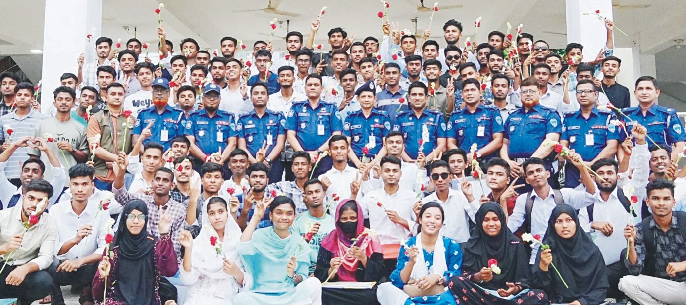  কুমিল্লায় ঘুষ ছাড়াই নিয়োগ পেলেন ৭৫ কনস্টেবল