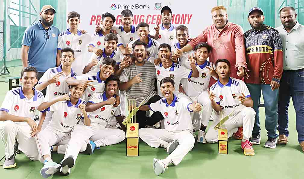   স্কুল ক্রিকেটে চ্যাম্পিয়ন কুমিল্লা মডার্ন হাইস্কুল