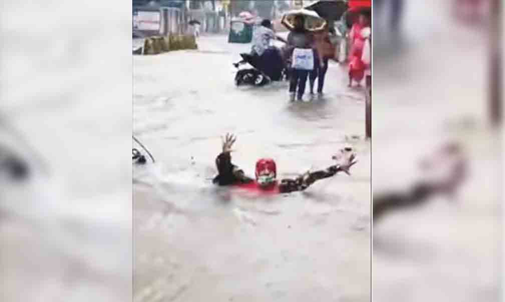  নগরীর অরক্ষিত  ড্রেনে পড়ে ডুবে গেল নারী