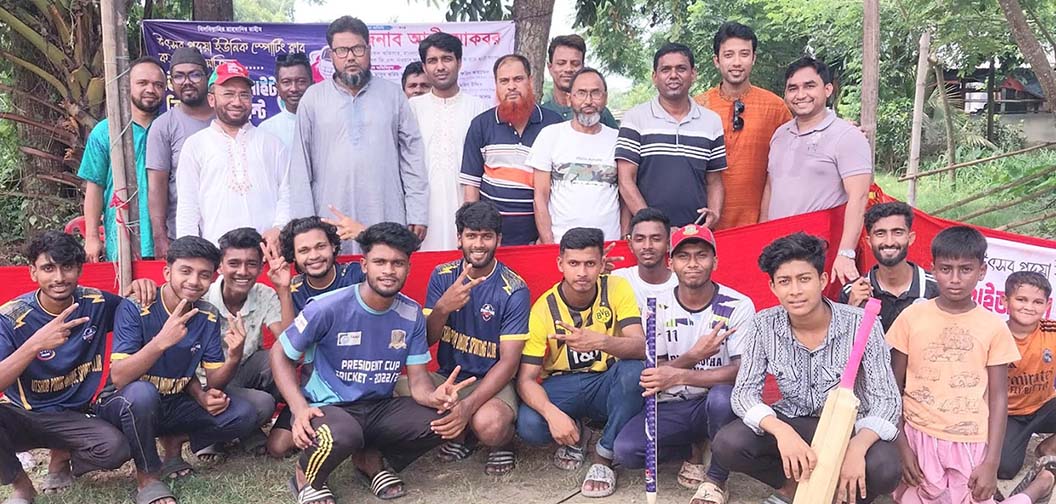  উৎসব পদুয়ায় ডে-নাইট ক্রিকেট টুর্নামেন্টের ফাইনাল অনুষ্ঠিত  