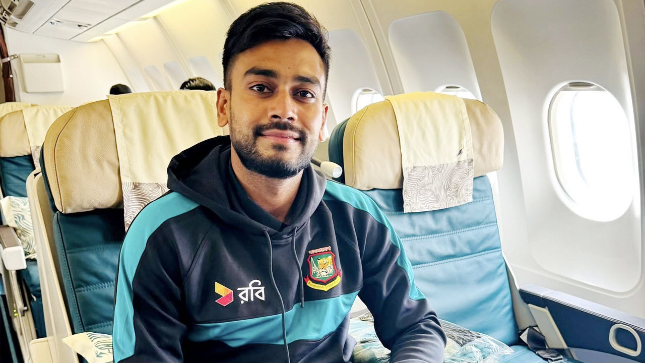  শ্রীলঙ্কা পৌঁছেছেন শান্ত-মিরাজরাও