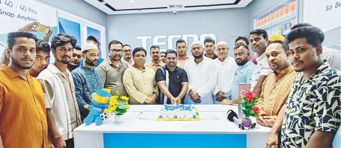  কুমিল্লায় টেকনো  মোবাইল ক্যাফের  শো রুম উদ্ধোধন 