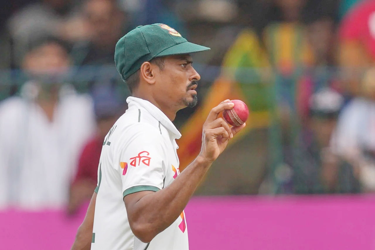   তাইজুলের ফাইফার, লিড দুইশো পেরিয়ে থামল শ্রীলঙ্কা