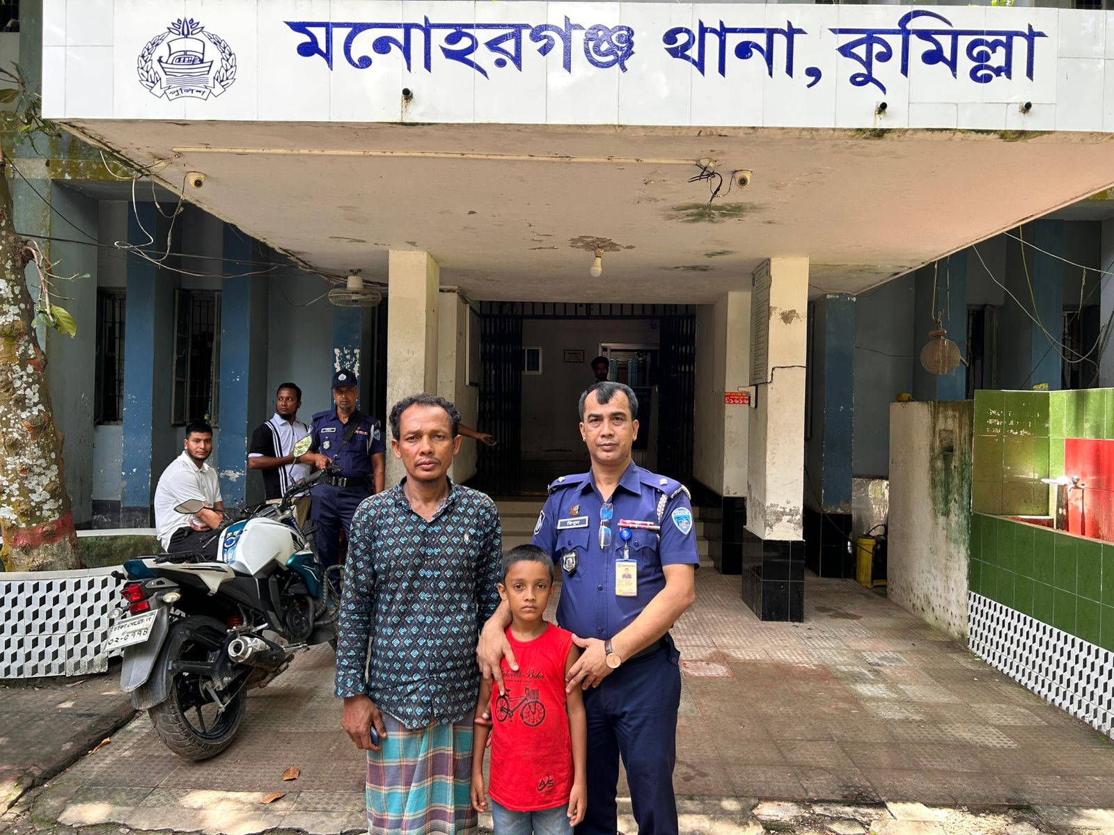 কুমিল্লার মনোহরগঞ্জে অপহৃত শিশু রাসেলকে জামালপুর থেকে উদ্ধার