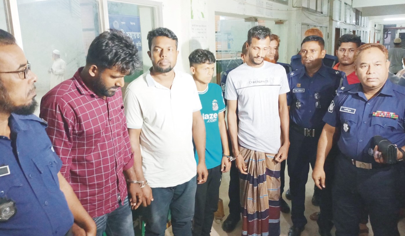  কুমিল্লায় আলোচিত ধর্ষণকাণ্ড ভিডিও ধারণকারী চার  যুবক কারাগারে