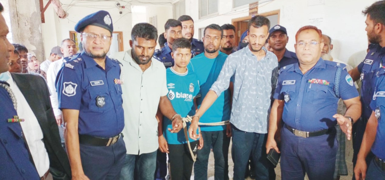 চার আসামির ৩ দিন  করে রিমান্ড মঞ্জুর 
