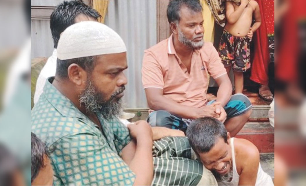  দেবিদ্বারে ঘরের ভেতর পড়েছিল  নারীর ক্ষত-বিক্ষত মরদেহ