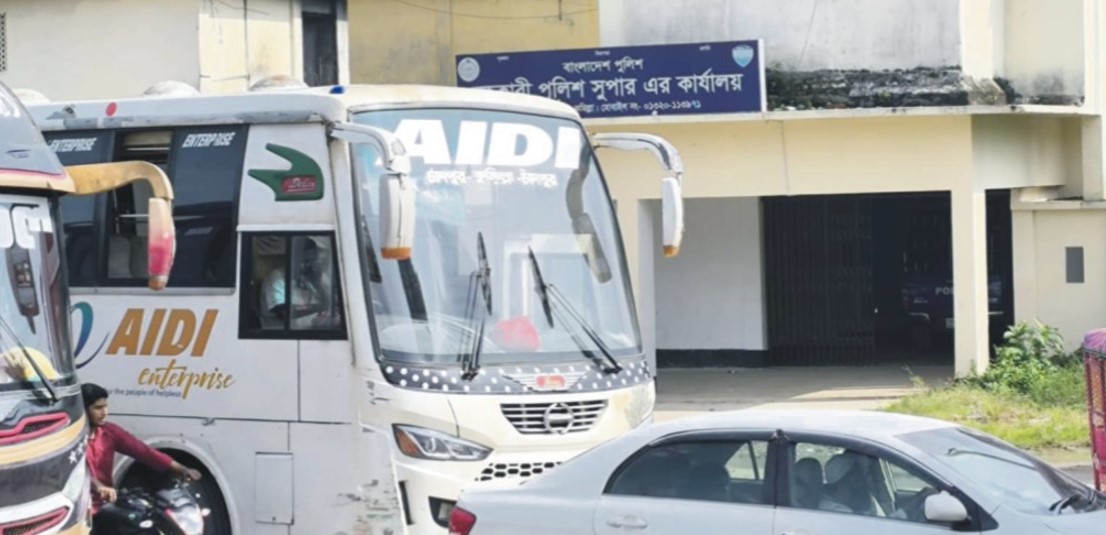  নিষেধাজ্ঞা অমান্য করেই অবৈধভাবে চলছে আইদি পরিবহন 