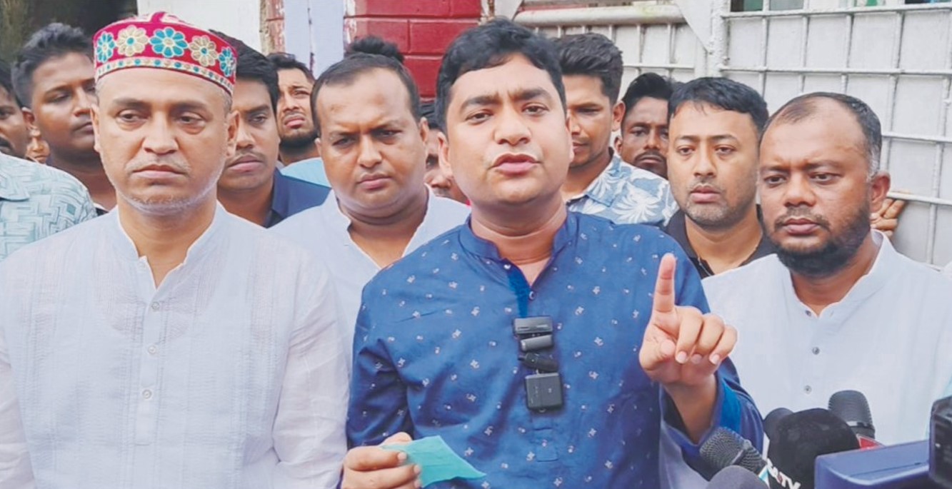   আসিফ মাহমুদকে গণতান্ত্রিক রাজনৈতিক  চর্চার আহ্বান ছাত্রদল সেক্রেটারির