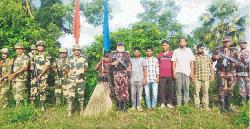  কুমিল্লা সীমান্তে ভারতে  আটক ৫ বাংলাদেশীকে  ফেরতদিলো বিএসএফ 