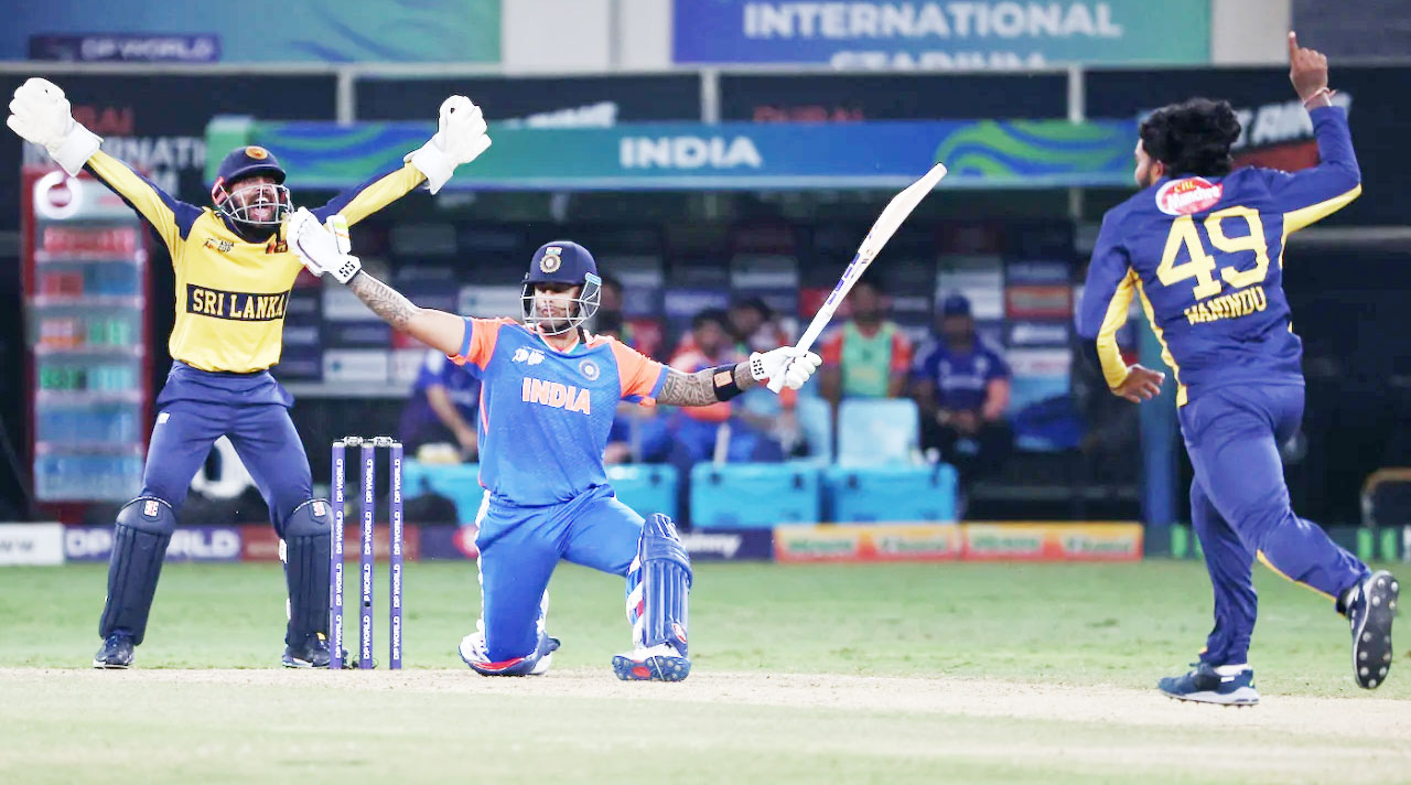  সুপার ওভারের নাটকীয়তায় শ্রীলঙ্কাকে হারালো ভারত
