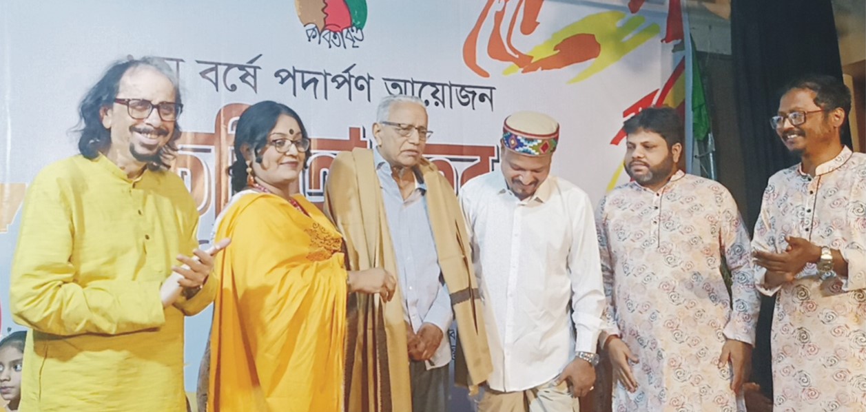 ছড়াকার জহিরুল হক দুলালকে  সংবর্ধিত করেছে কবিতাবৃত্ত