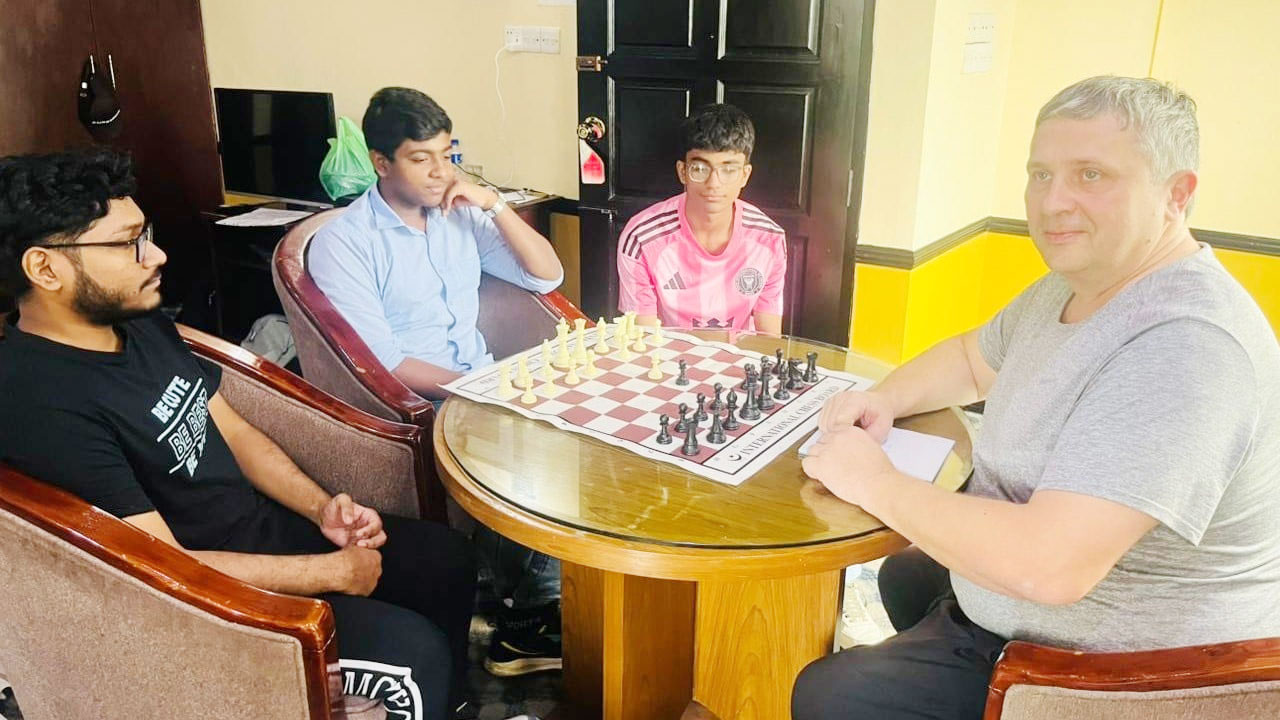  বিশ্বকাপ সামনে রেখে রাশিয়ান কোচকে নিয়োগ দিল দাবা ফেডারেশন