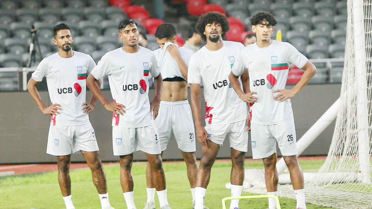 দুপুরে এসে বিকেলে পুরোদস্তুর অনুশীলনে হামজা