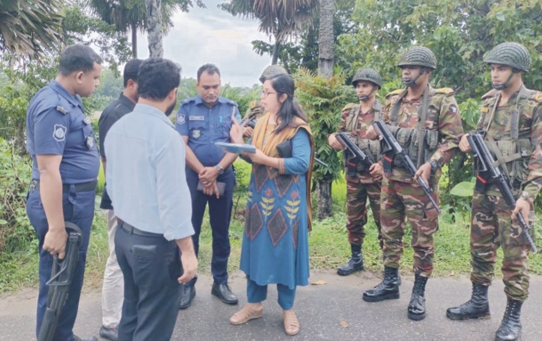   কুমিল্লার গোমতী নদীতে  বালু উত্তোলনের অভিযোগে  ১০ লাখ টাকা জরিমানা 