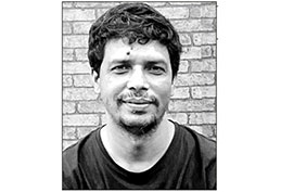 চে গেভারা-যে আগুন নিভে না