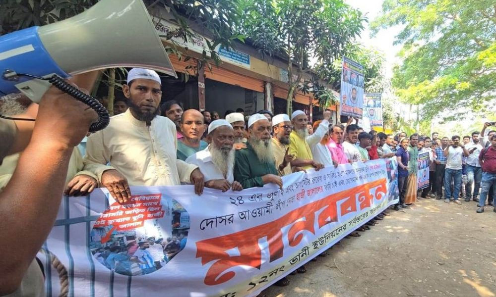  দেবিদ্বারে চেয়ারম্যানের  বিরুদ্ধে আট ইউপি  সদস্যদের অনাস্থা 