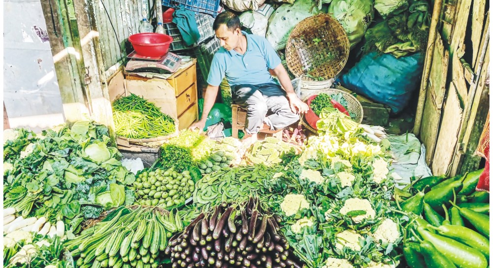   কুমিল্লায় স্বস্তি ফিরছে  সবজির দামে 