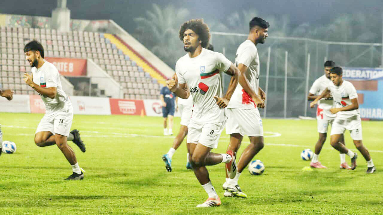  ঢাকায় নেপাল, হামজার সঙ্গে অনুশীলনে অনুপ্রাণিত রাকিবরা