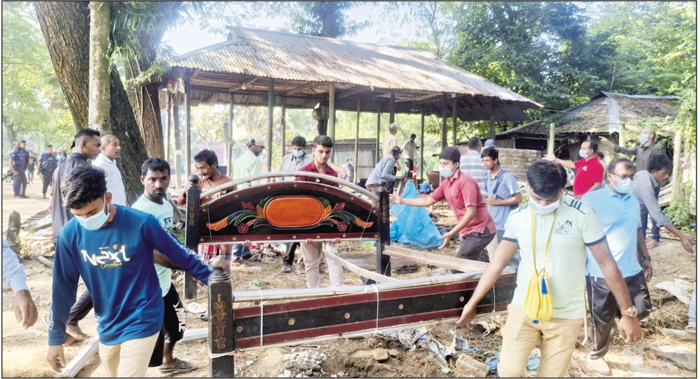   কুমিল্লার জগন্নাথ মন্দিরের  দখলকৃত জায়গা উচ্ছেদ 