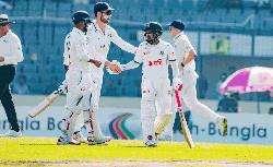  ব্যাটে-বলে দাপট বাংলাদেশের, ফলো অনের শঙ্কায় আইরিশরা