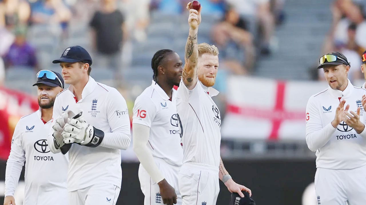 পার্থে ১৯ উইকেটের প্রথম দিন