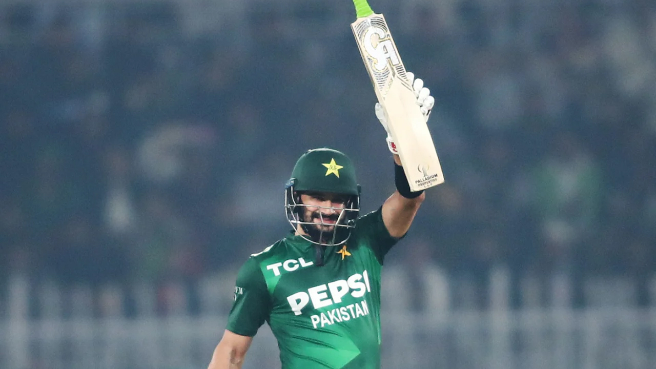  শাহিবজাদা ঝড়ে শ্রীলঙ্কাকে হারাল পাকিস্তান