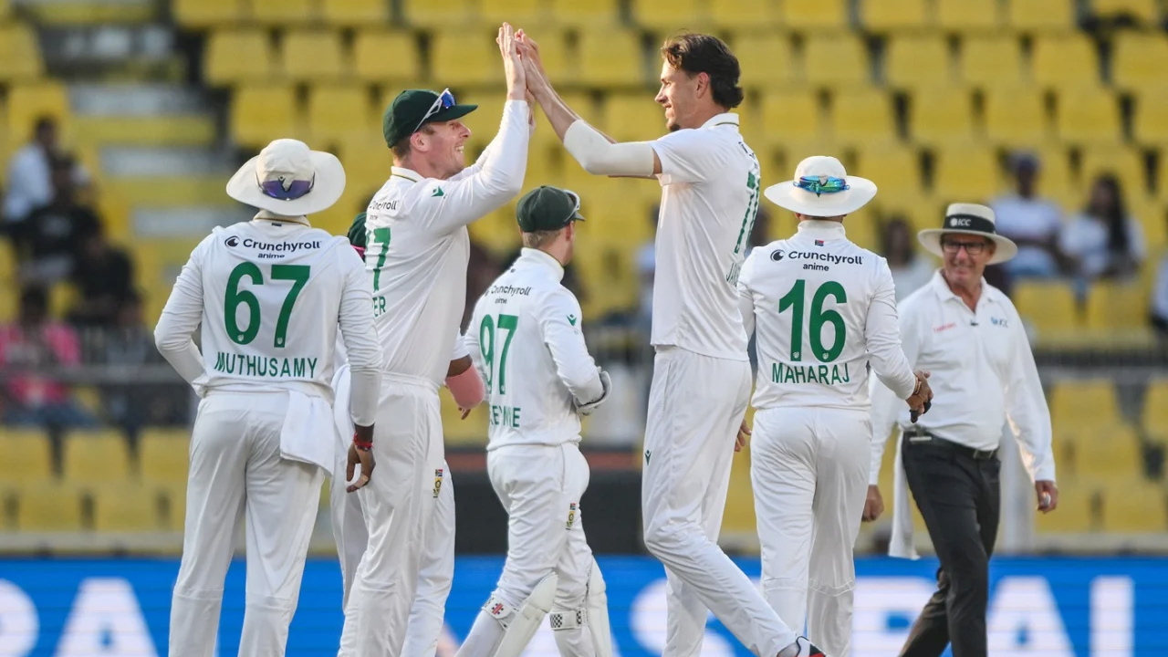  ইতিহাস গড়তে দক্ষিণ আফ্রিকার দরকার ৮ উইকেট, ভারতের ৫২২ রান