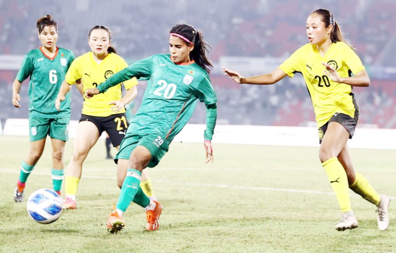  বাটলারের ‘একগুঁয়ে’ হাই লাইন ডিফেন্সে মালয়েশিয়ার কাছে বাংলাদেশের হার