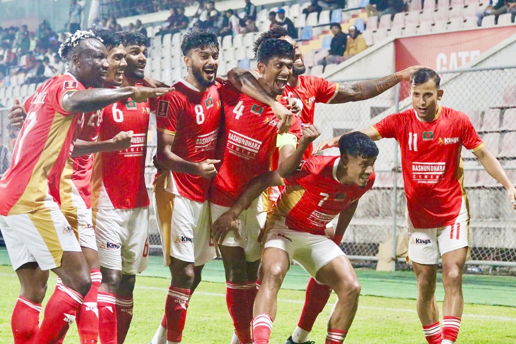  ৫ গোল দিয়ে টেবিলের শীর্ষে কিংস