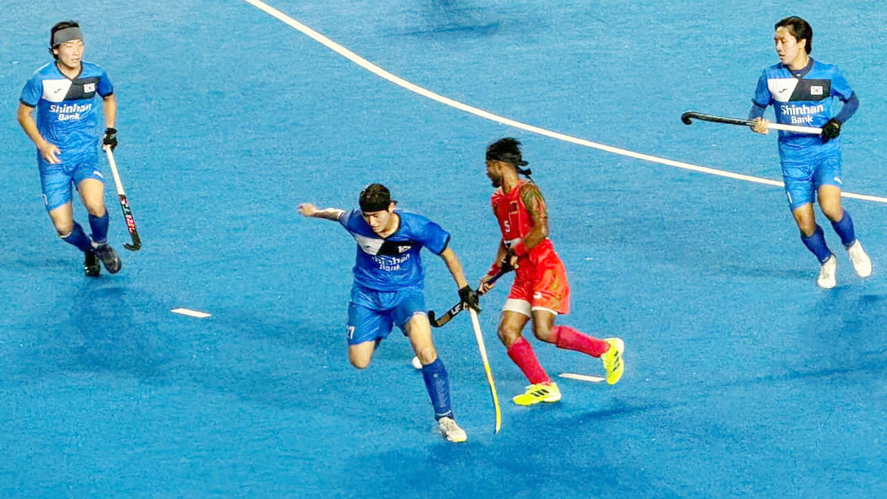 বিশ্বকাপে আমিরুলের হ্যাটট্রিক কোরিয়াকে রুখে দিলো বাংলাদেশ