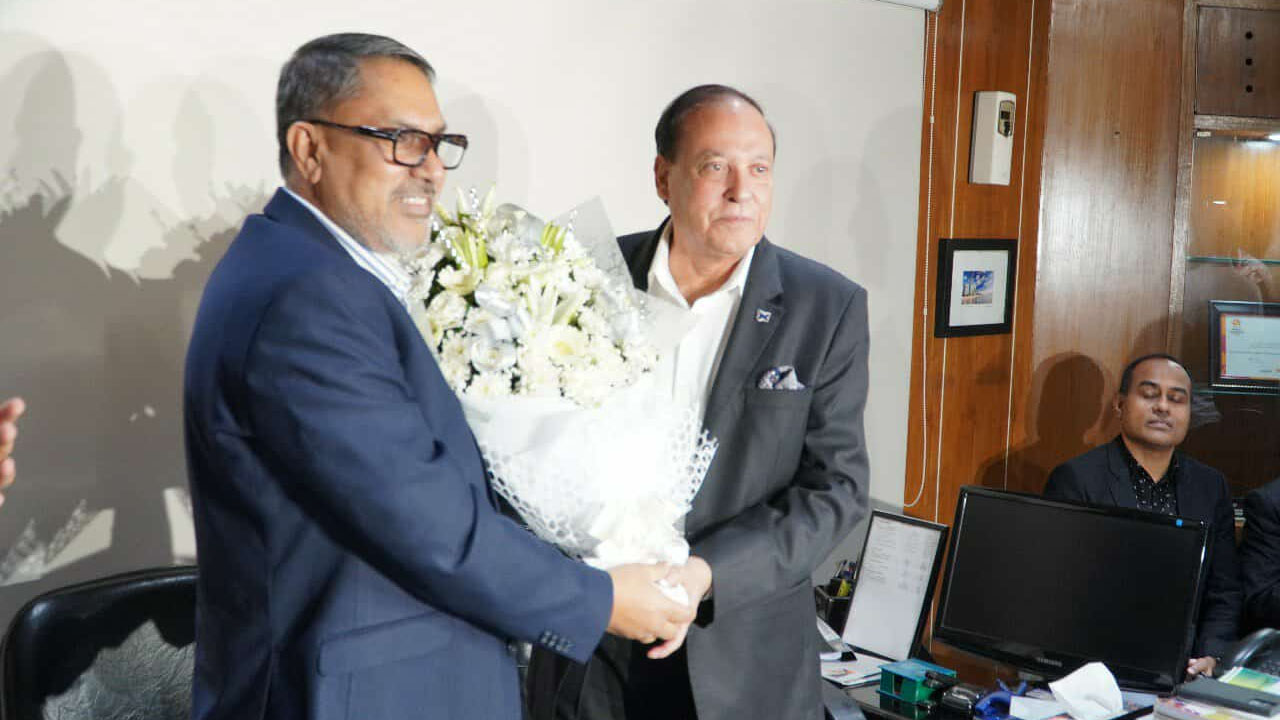 ৪৯ বছরে অলিম্পিকের ৮ মহাসচিব, দুই দশক পর সাবেক ক্রীড়াবিদ