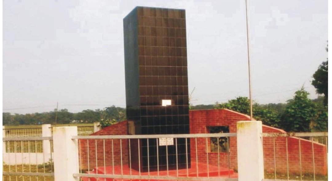   আজ লাকসাম মুক্ত দিবস