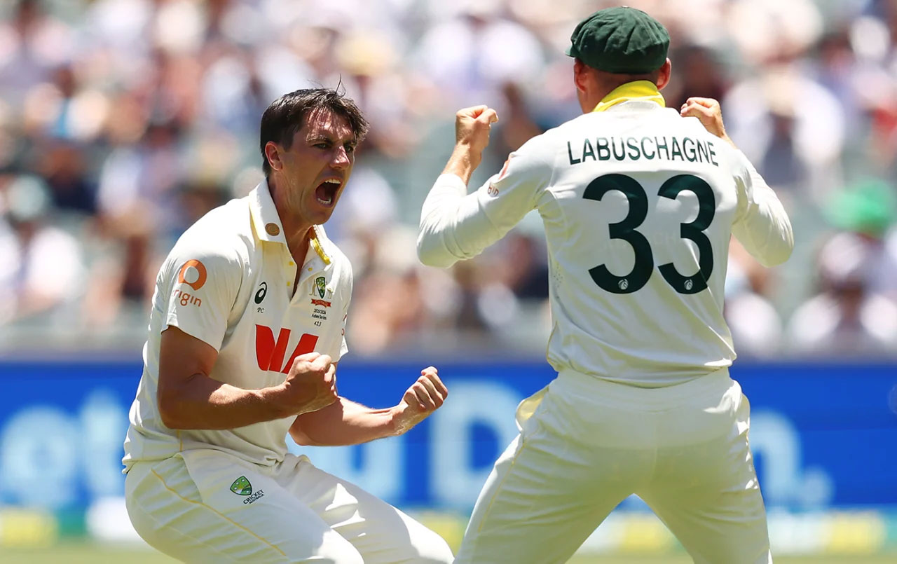 অ্যাশেজে আবারও প্রযুক্তি নিয়ে বিতর্ক, হারের প্রহর গুনছে ইংল্যান্ড