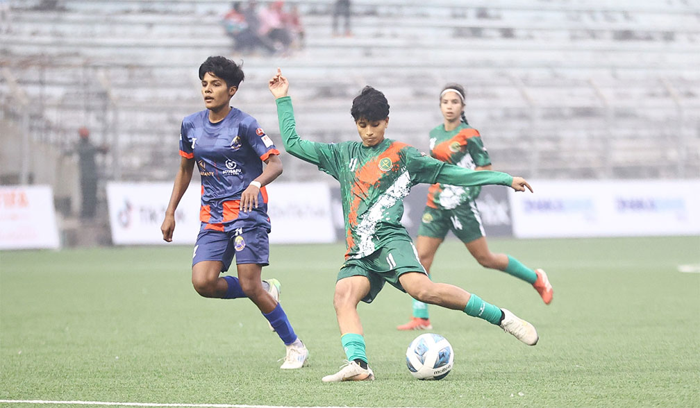নারী ফুটবল লিগের প্রথম ম্যাচেই সানজিদাদের হার