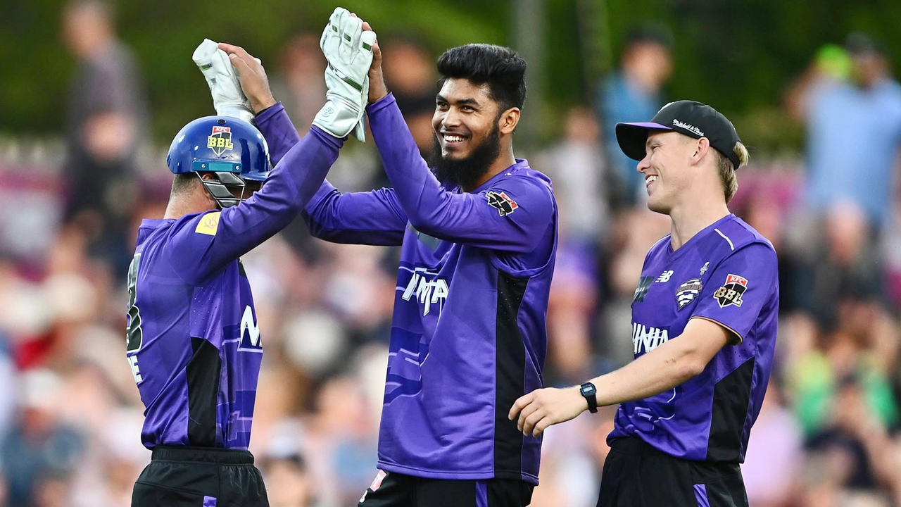 রিশাদের দুর্দান্ত বোলিংয়ে শীর্ষস্থান পাকাপোক্ত করল হোবার্ট