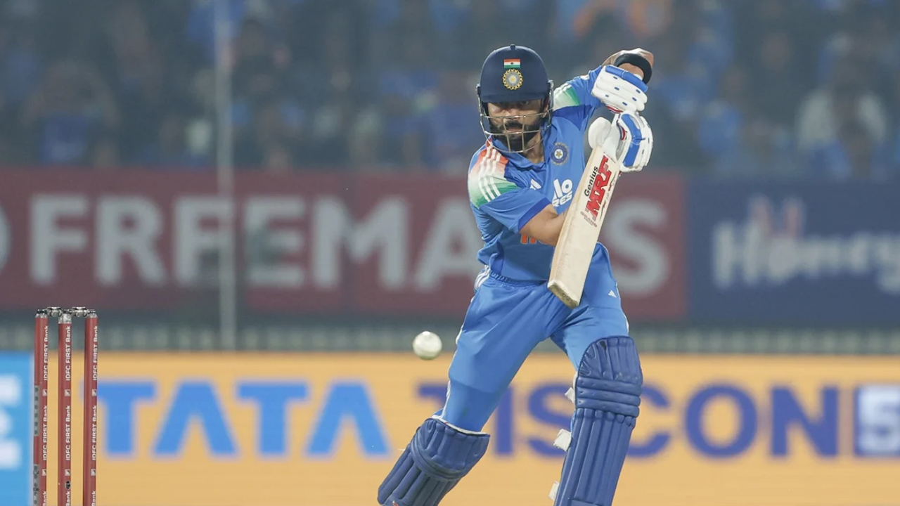 কোহলির সেঞ্চুরি হাতছাড়া, জয়ে শুরু ভারতের