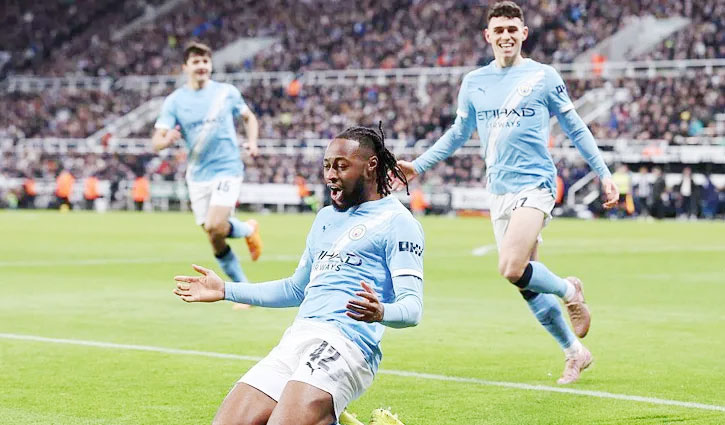 সেমিফাইনালে এক পা ম্যানসিটির