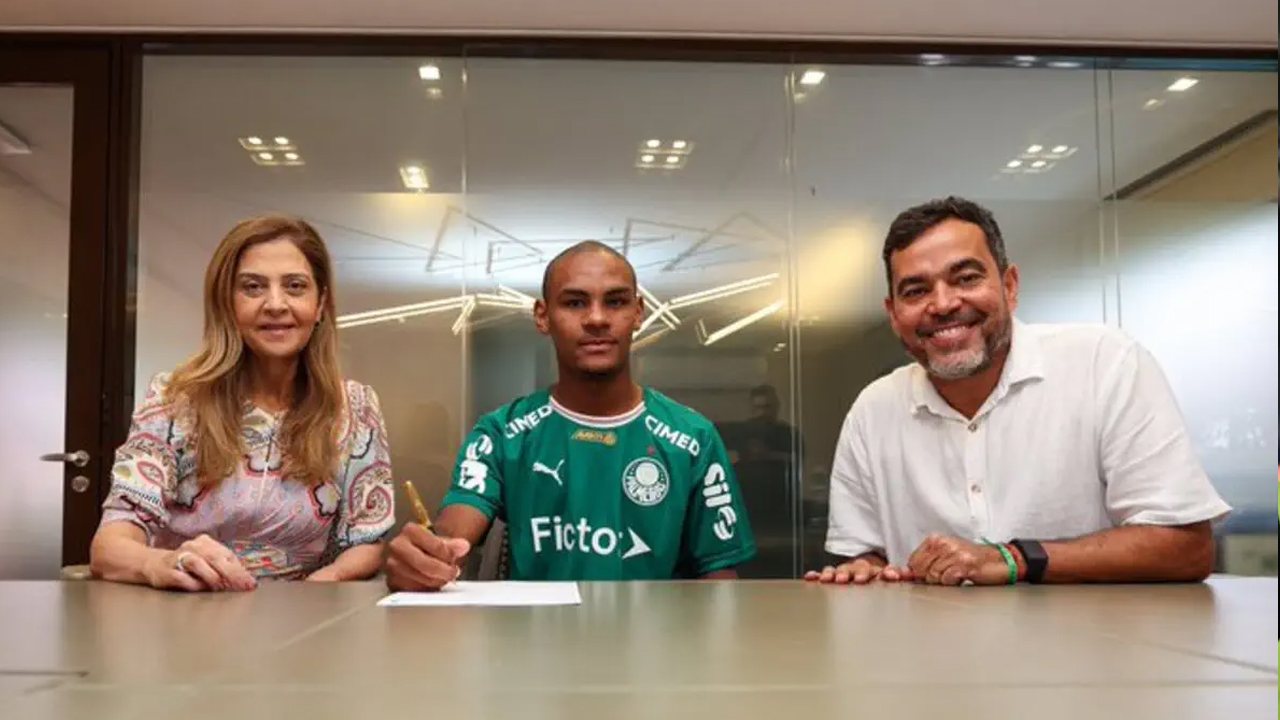 বার্সেলোনার নজরে ব্রাজিলের ১৬ বছরের বিস্ময় বালক