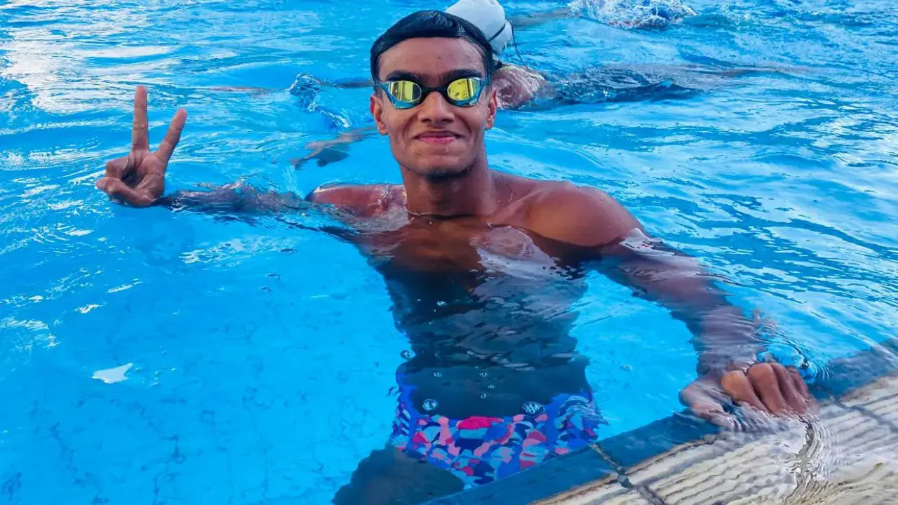 ভিসার অপেক্ষায় সাঁতারু রাফি