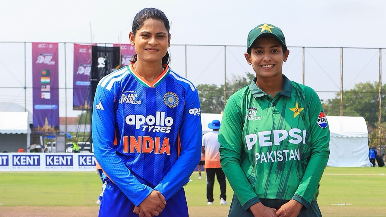 পাকিস্তানকে ৮ উইকেটে হারাল ভারত