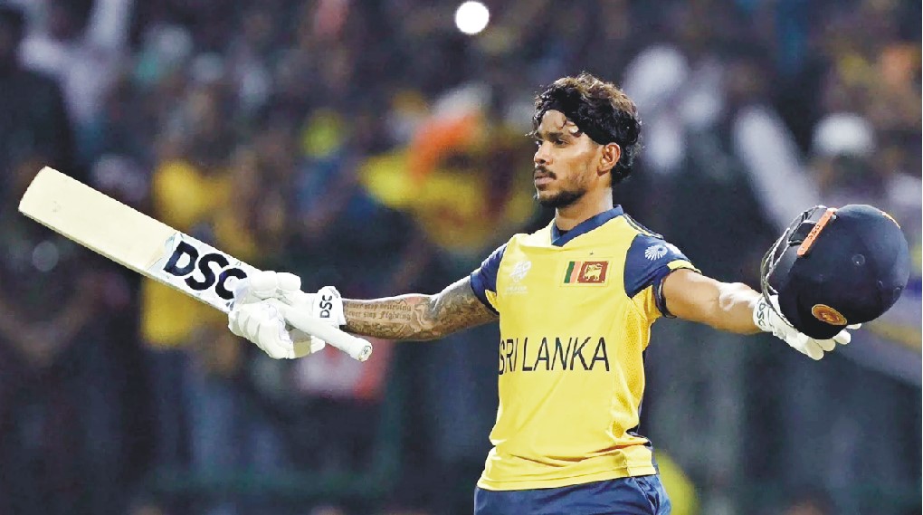 নিসাঙ্কার ব্যাটে অস্ট্রেলিয়াবধ