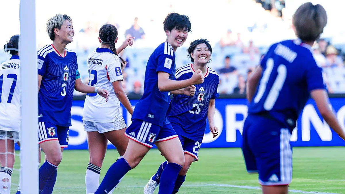 ফিলিপাইনের জালে সাত গোল দিয়ে সেমিতে জাপান