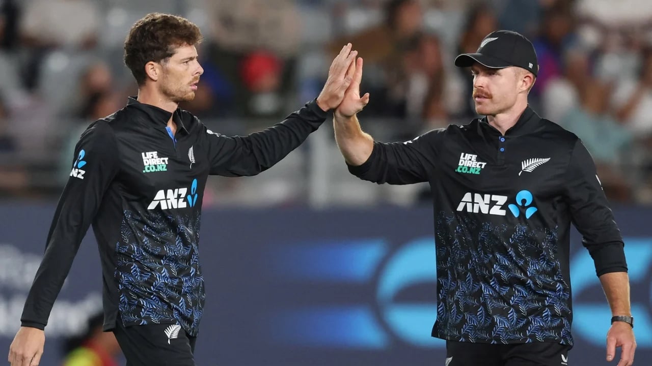 বড় জয়ে সিরিজে এগিয়ে গেল নিউজিল্যান্ড