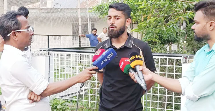 সাফের কোটা বাতিল ও বিদেশি কমানোর দাবি স্থানীয় ফুটবলারদের